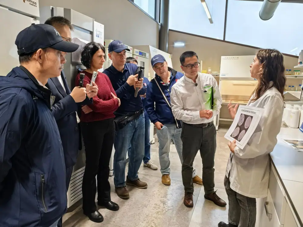 瑞年特肥出访意大利绿色肥料集团：十五载合作深耕，共探农业创新研发之路