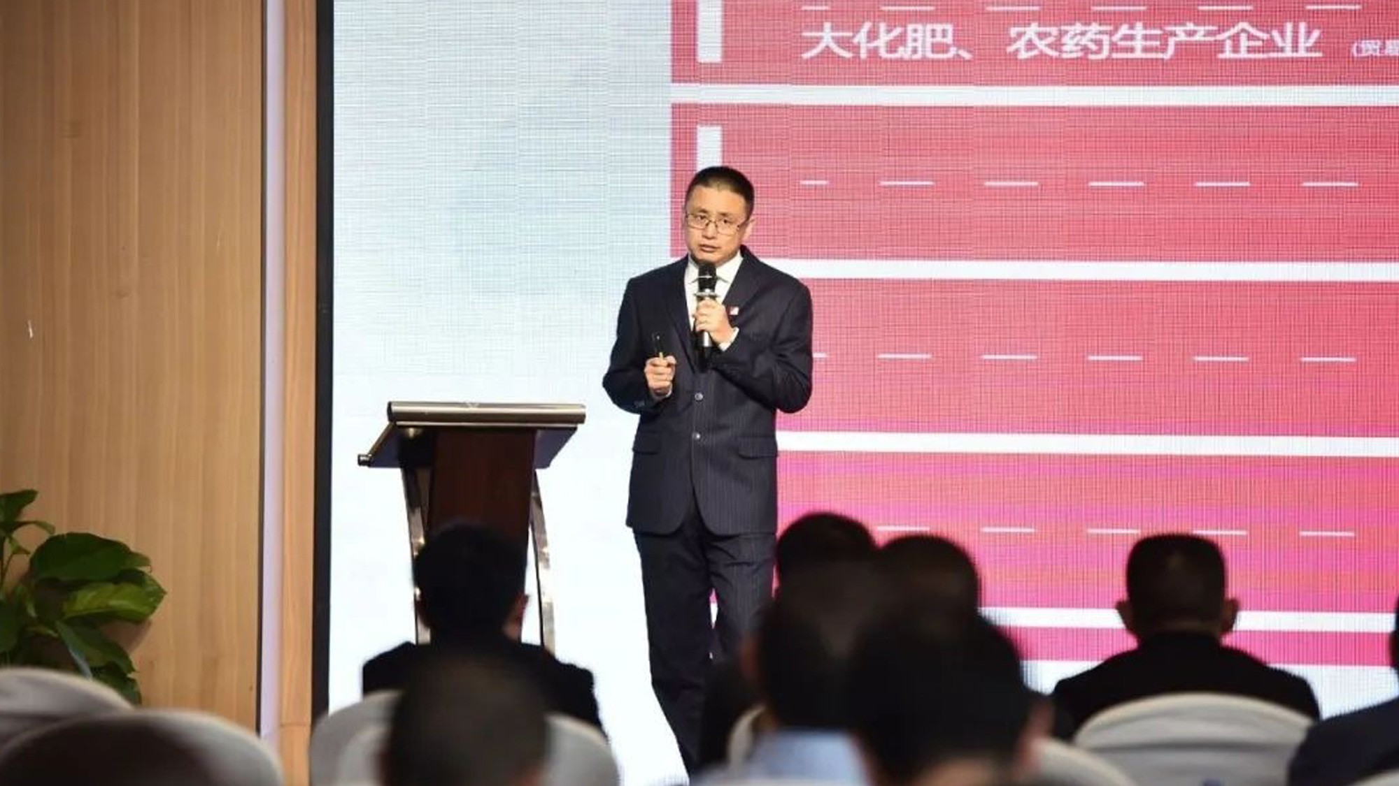 瑞年特肥——中国特肥市场的分化和未来新趋势、新机遇